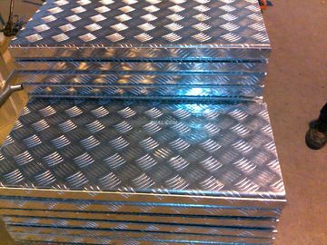 2mm 5 Bar Aluminium Checker Plate Cold Rolling Materials ISO Certification