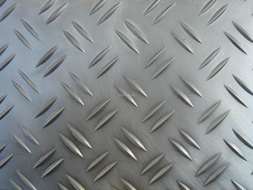 Anti - Slipping 5052 Aluminium Checker Plate Flooring  20mm-2000mm Width